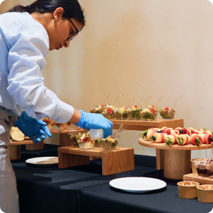 Healthy food & wellness at Kinesis Clinic Dubai.
