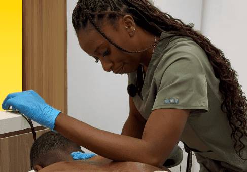 Osteopathy session at Kinesis Clinic Dubai.